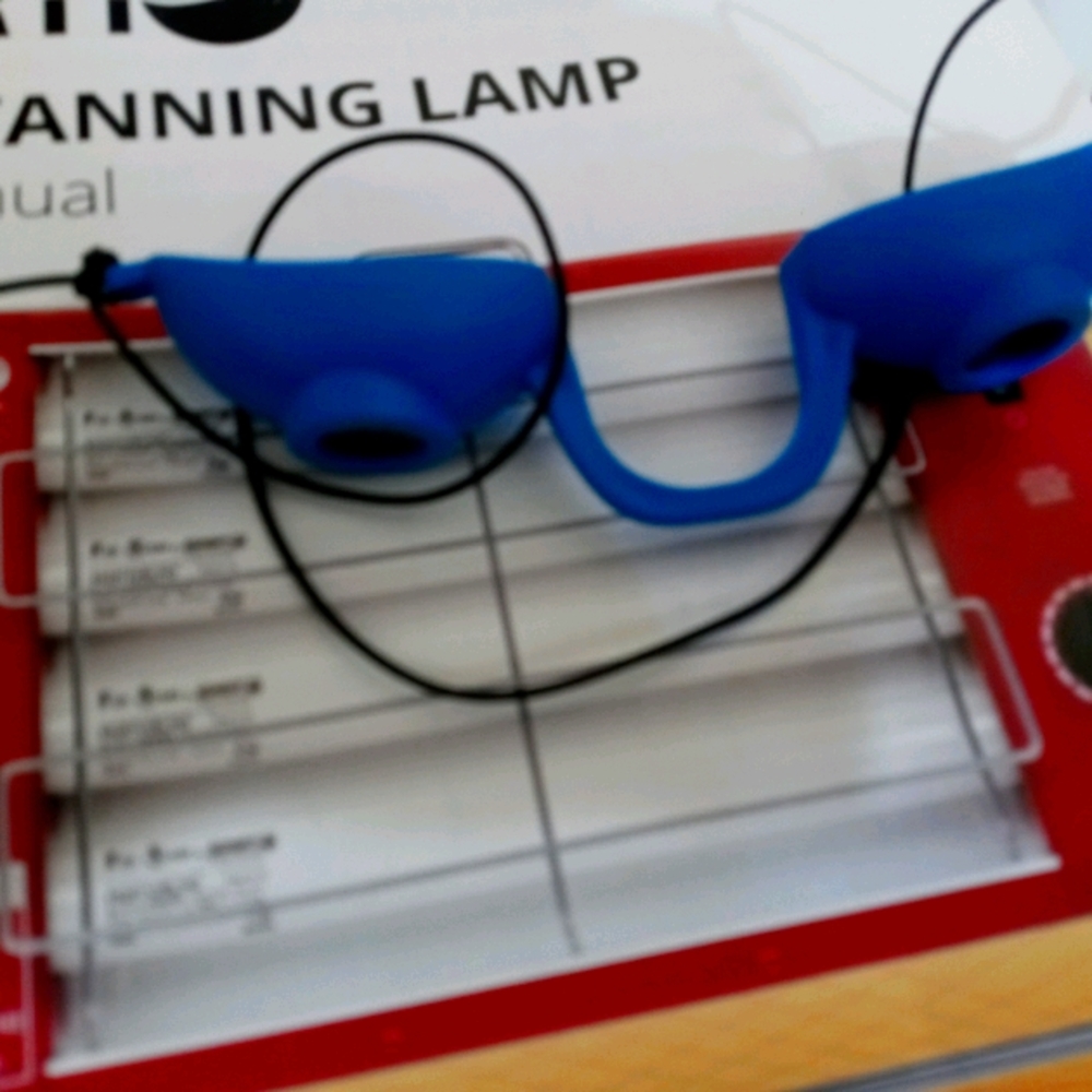 Sperti Figi Sun tanning lamp